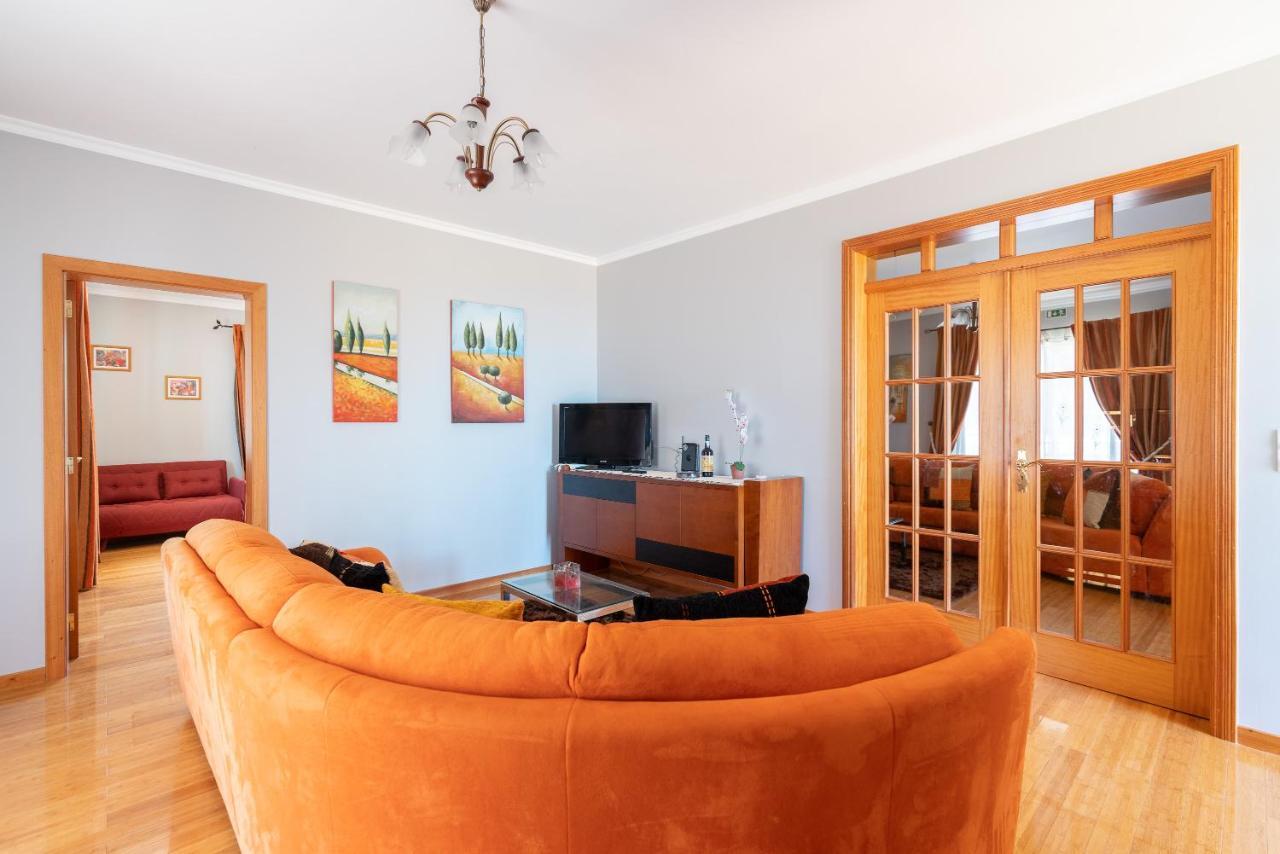 Apartment Laranjeiras Калхета Екстериор снимка